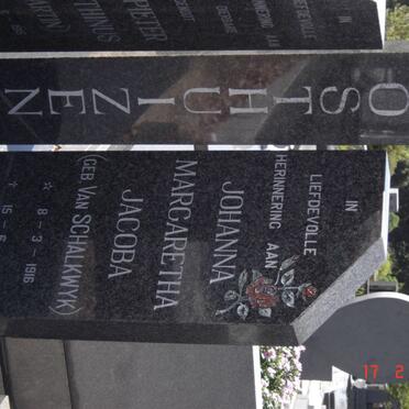 OOSTHUIZEN Pieter Marthinus 1915-1988 &amp; Johanna Margaretha Jacoba VAN SCHALKWYK 1916-1991