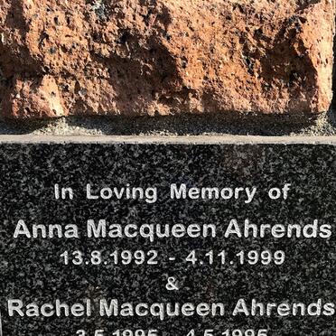 AHRENDS Anna Macqueen 1992-1999 :: AHRENDS Rachel Macqueen 1995-1995
