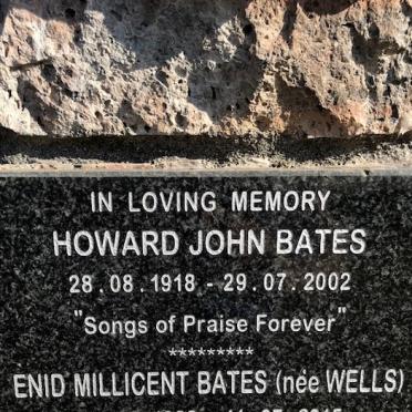 BATES Howard John 1918-2002 &amp; Enid Millicent WELLS 1922-2015