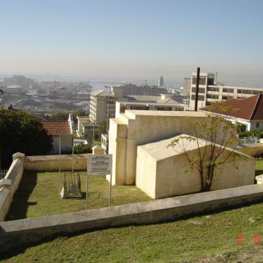 2.  Looking down at the vault from High Level Road