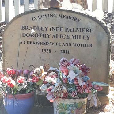 BRADLEY Dorothy Alice Milly nee PALMER 1928-2011