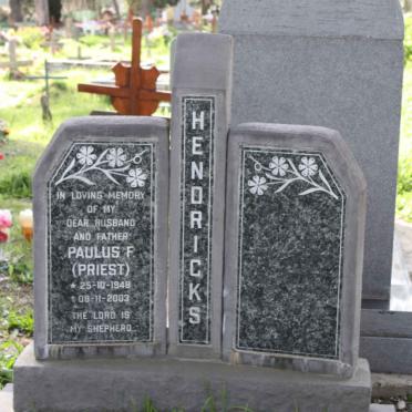 HENDRICKS Paulus F. 1948-2003
