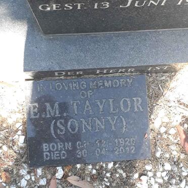 TAYLOR E.M. 1920-2012