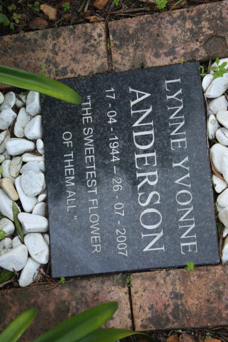 ANDERSON Lynne Yvonne 1944-2007