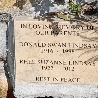 LINDSAY Donald Swan 1916-1998 &amp; Rhee Suzanne 1922-2012