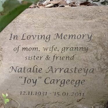 CARGEEGE Natalie Arrasteya 1931-2011