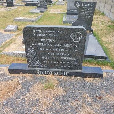 DROTSCHIE Marthinus Godfried 1914-1991 & Beatrix Wilhelmina Margaretha BASSON 1912-1985