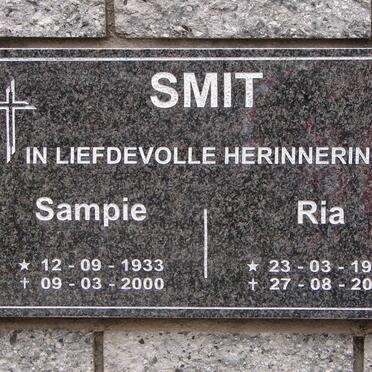 Western Cape, CAPE TOWN, Kuilsrivier, NG Kerk De Eike, Gedenkmuur