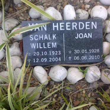 HEERDEN Schalk Willem, van 1923-2004 &amp; Joan 1928-2010