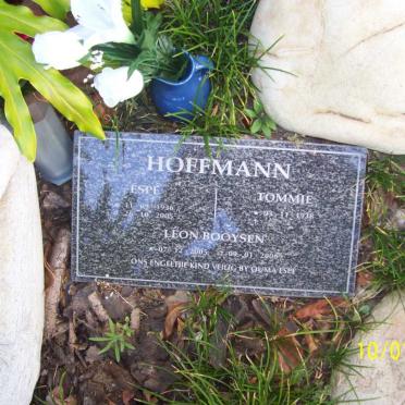 HOFFMAN Tommie 1938- &amp; Espe 1936-2005 :: BOOYSEN Leon 2005-2006