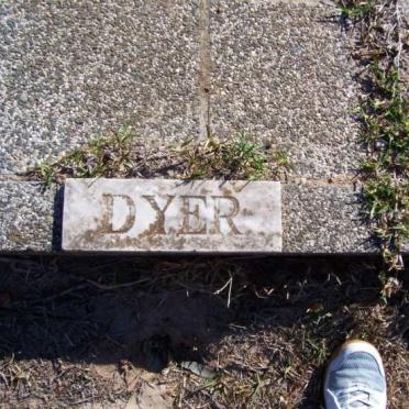 DYER ?