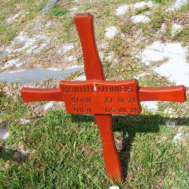 DANIELS Bonita 1972-2008