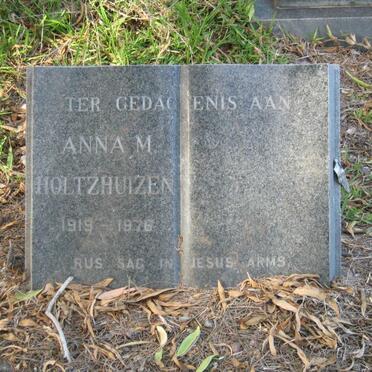 HOLTZHUIZEN Anna M. 1919-1976