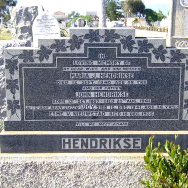 HENDRIKSE John 1867-1941 &amp; Maria J. -1940 :: HENDRIKSE Lucy -1941 :: V. NIEUWSTAD Esme -1935