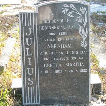 JULIUS Bertha Martha 1903-1982 :: JULIUS Abraham 1938-1977