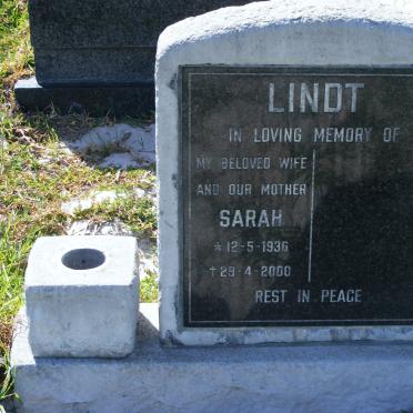 LINDT Sarah 1936-2000