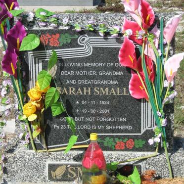 SMALL Sarah 1924-2001