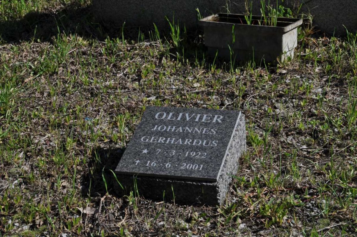 OLIVIER Johannes Gerhardus 1922-2001