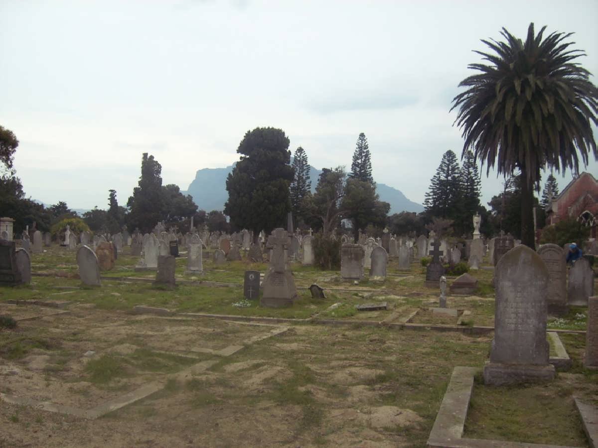 Maitland cemetery - please see note in album header on where to find the Maitland album