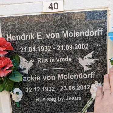MOLENDORFF Hendrik E., von 1932-2002 &amp; Jackie 1932-2012