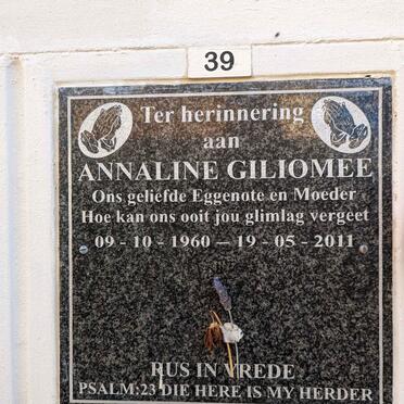 GILIOMEE Annaline 1960-2011