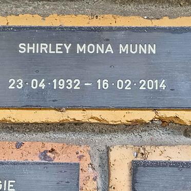 MUNN Shirley Mona 1932-2014