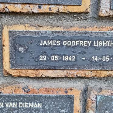 LIGHTHEART James Godfrey 1942-2008
