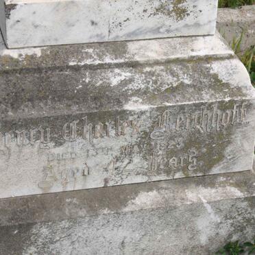 KERCHHOFF Marthinus Jacobus -1932 :: KERCHHOFF Sophia Maria  FOELSCHER -1907 :: KERCHHOFF Henry Charles -1923