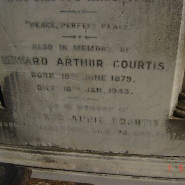 COURTIS Richard Arthur 1879-1943, COURTIS Winifred Annie 1883-1957