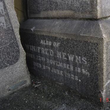 NEWNS Winifred 189?-1926