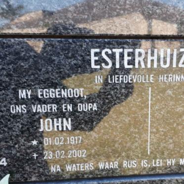 ESTERHUIZEN John 1917-2002 &amp; Vera 1923-2010