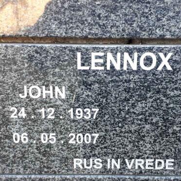 LENNOX John 1937-2007