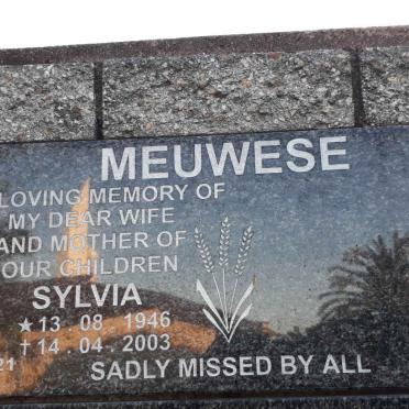 MEUWESE Sylvia 1946-2003