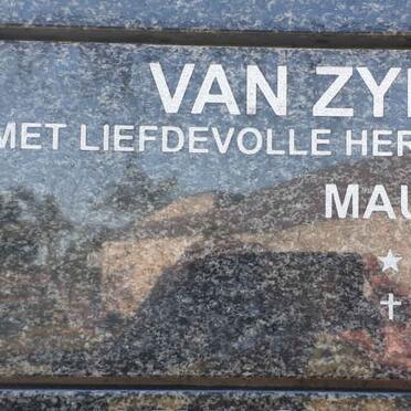 ZYL M.M., van 1929-2008