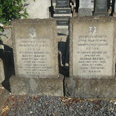 DANIEL Alfred -1951 &amp; Betty -1947