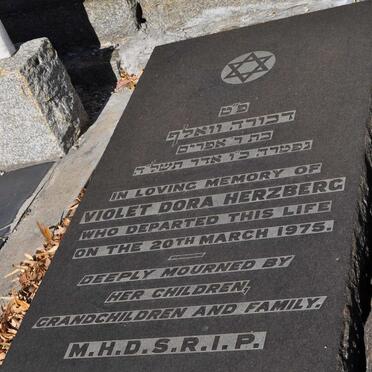 HERZBERG Violet Dora -1975