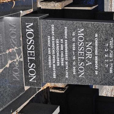 MOSSELSON Nora 1908-2004