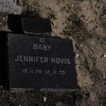 NOVIS Jennifer 1970-1970