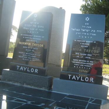 TAYLOR Norman -1974 &amp; Anita -2010