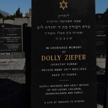 ZIEPER Dolly  -1983