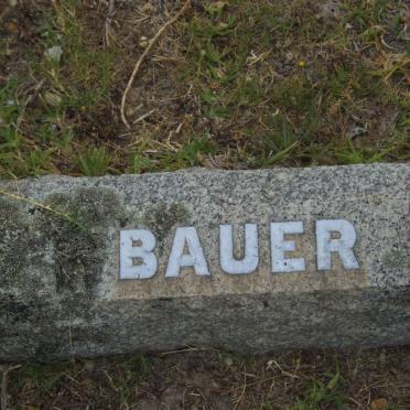 BAUER