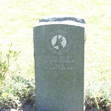 KOOKER H.J., de -1945