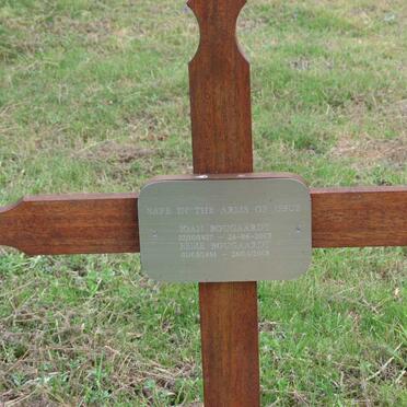 BOUGAARDT Ioan 1927-2005 &amp; Esme 1934-2008