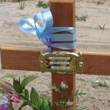 DAVIDS Charles J. 1945-2009