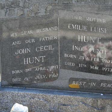 HUNT John Cecil 1897-1962 &amp; Emilie Luise PUNT 1907-1973