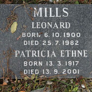 MILLS Leonard 1900-1982 & Patricia Ethne 1917-2001