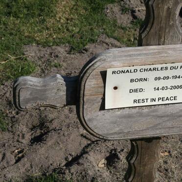 PLESSIS Ronald Charles, du 1944-2006