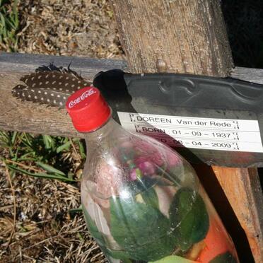 REDE Doreen, van der 1937-2009