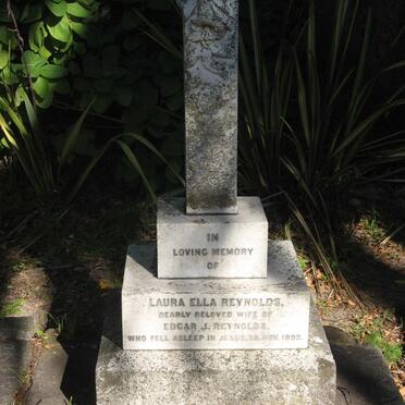 REYNOLDS Laura Ella -1899