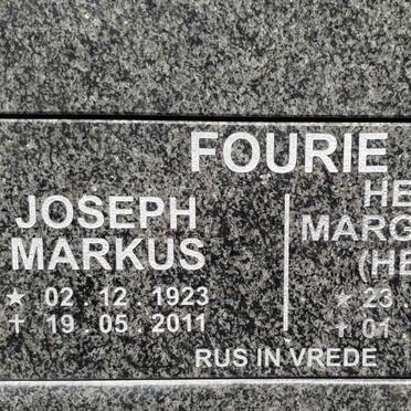 FOURIE Joseph Markus 1923-2011 &amp; Hester Margaretha 1927-2013